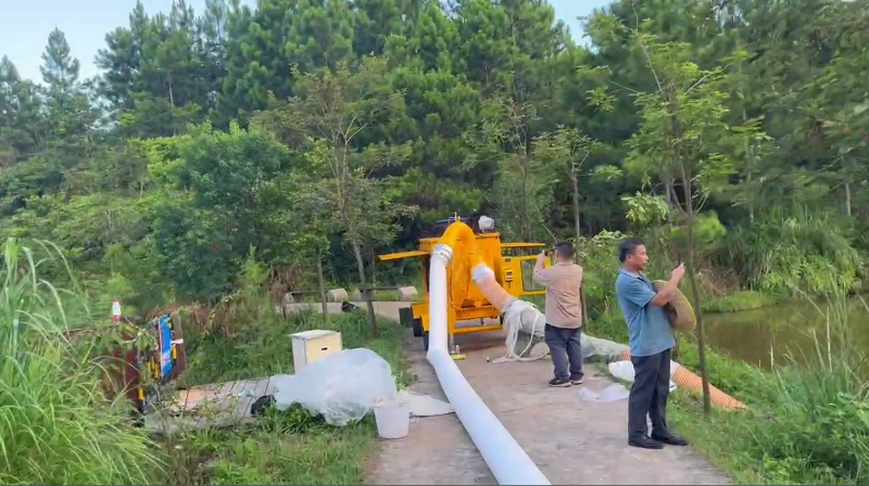 應(yīng)急搶險(xiǎn)排水抽水機(jī)驗(yàn)收現(xiàn)場